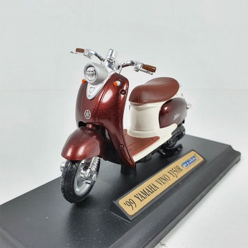 Machetă moto Welly [1:18] - Yamaha 1999 Vino YJ50R - Brown-Copper/Cream